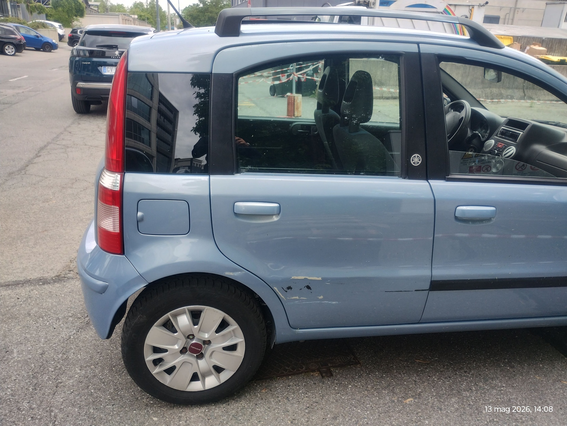 Perizia auto: fiancata Fiat Panda con graffi
